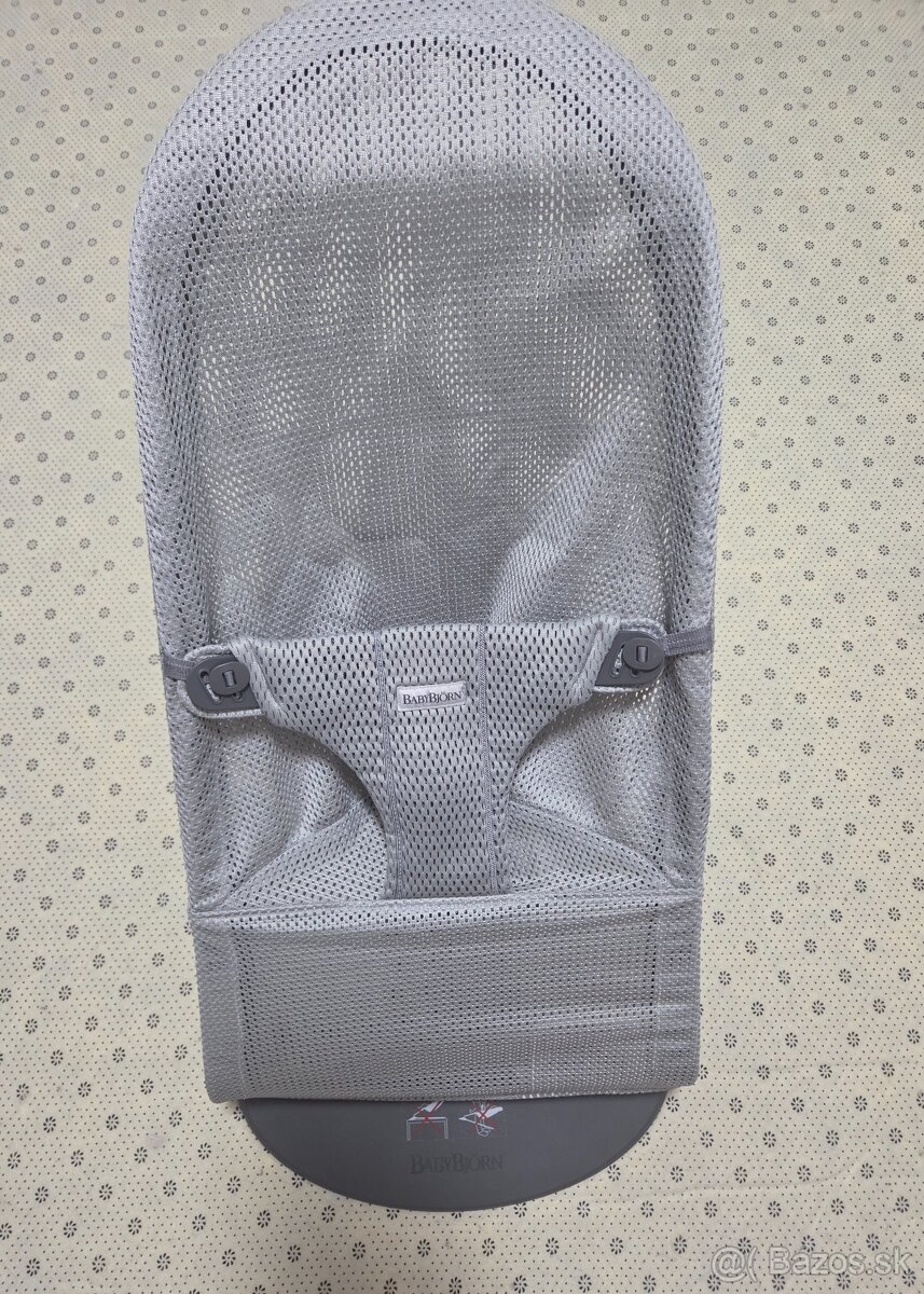 Lehátko Babybjörn mesh silver