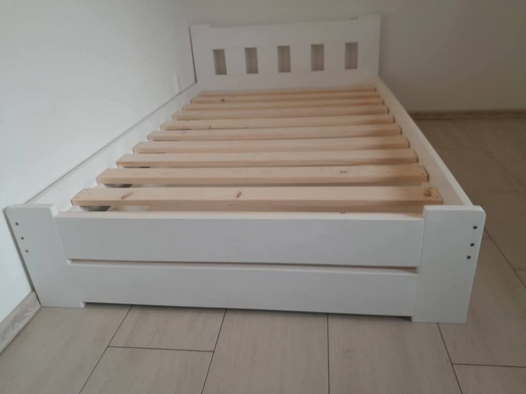 Krásna biela postel 120x200