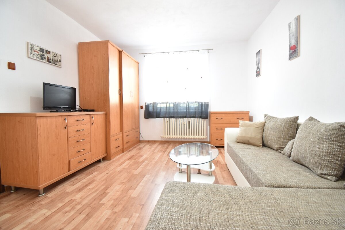 1 IZBOVÝ BYT Lietavská Lúčka, 32m2