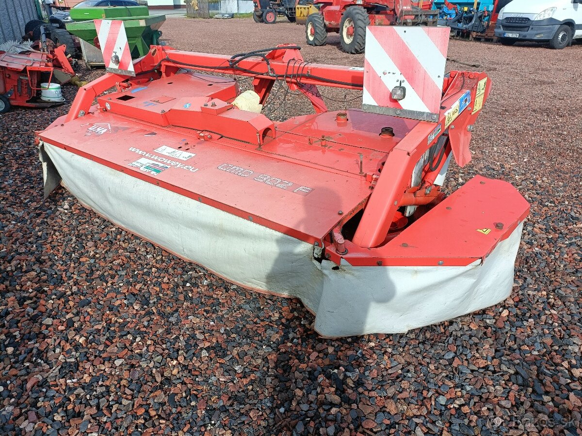 2009 3,2m Čelná disková kosačka KUHN GMD802F