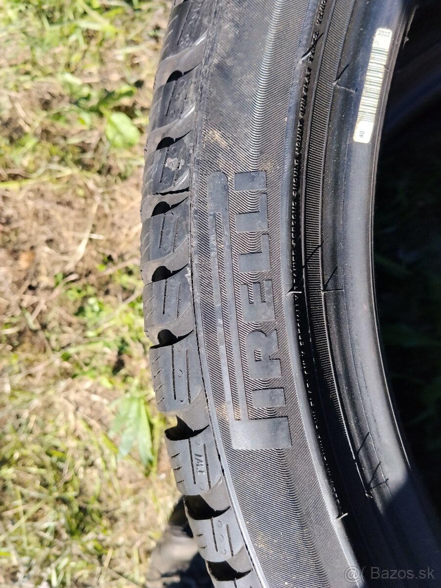 Zimne 245/40 R20, 99V Pirelli Sotozero3, RunFlat, 2ks
