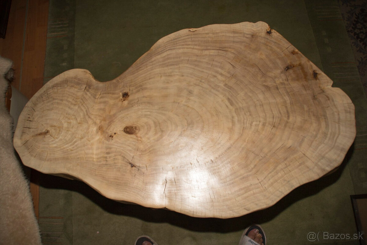 originálny konferenčný stolík