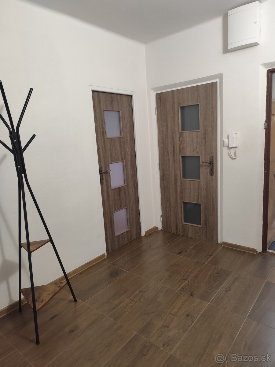 Na prenájom 2i byt v Trenčíne