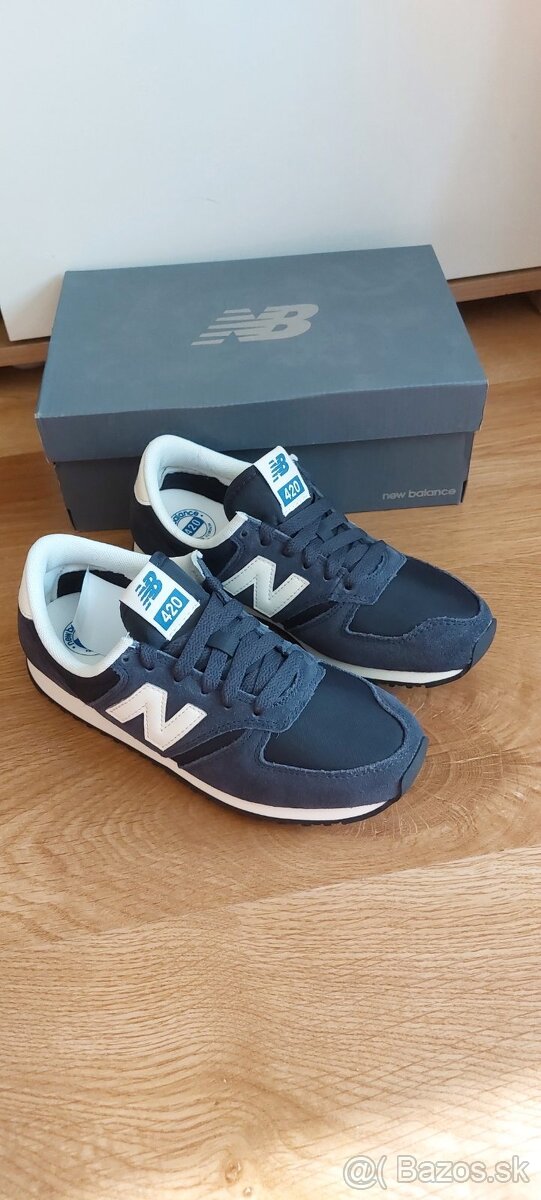 Tmavomodré tenisky New Balance 36 / Nové