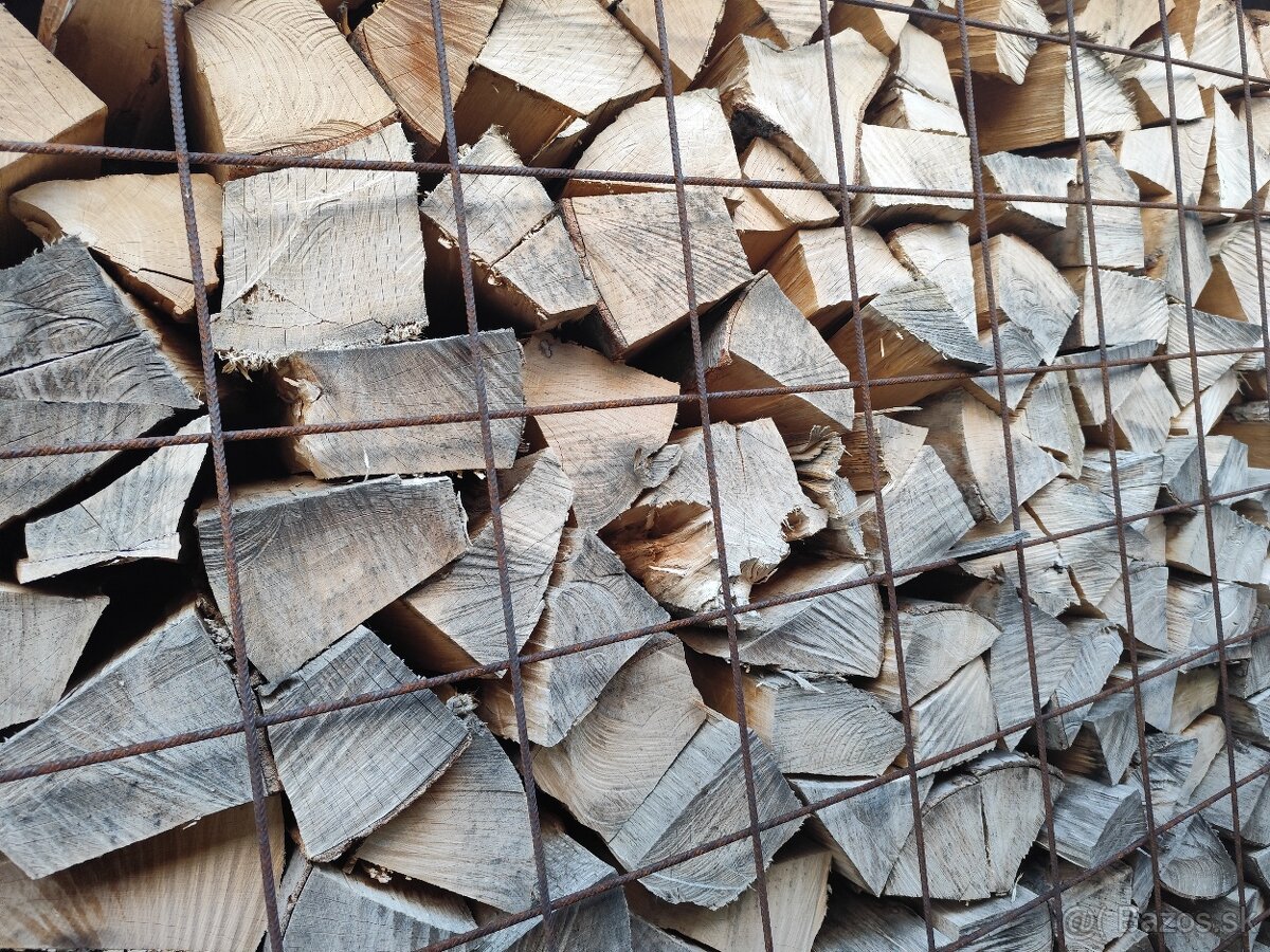 Palivové drevo suché