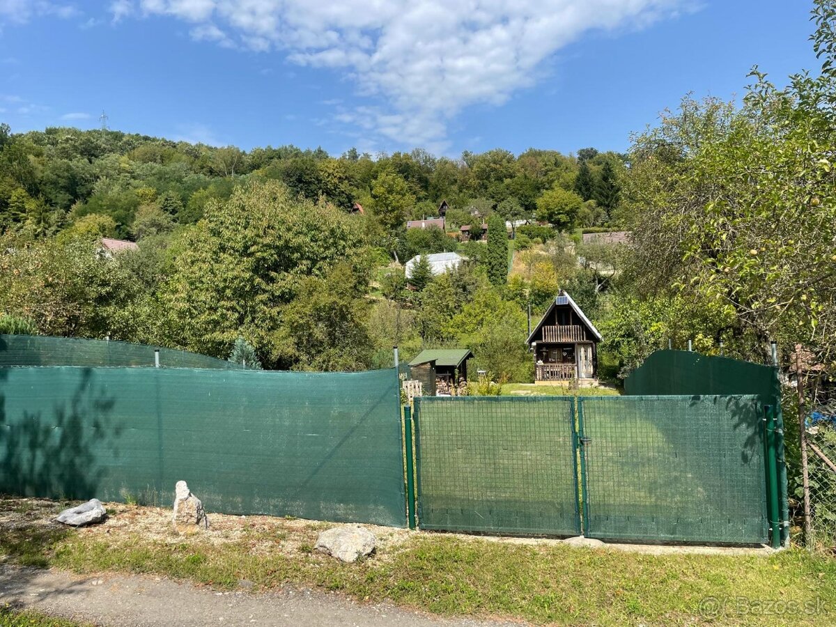 Chata s pozemkom - Hnúšťa Majer