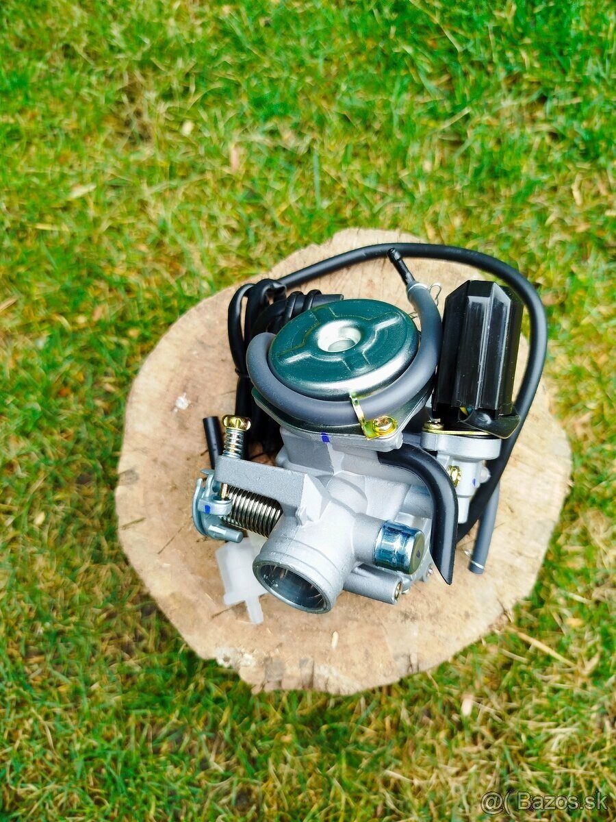 NOVÝ KARBURÁTOR NA SKÚTER GY6 125-150ccm