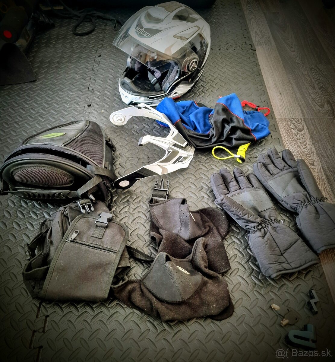 Prilba,taška,vyhrievane rukavice