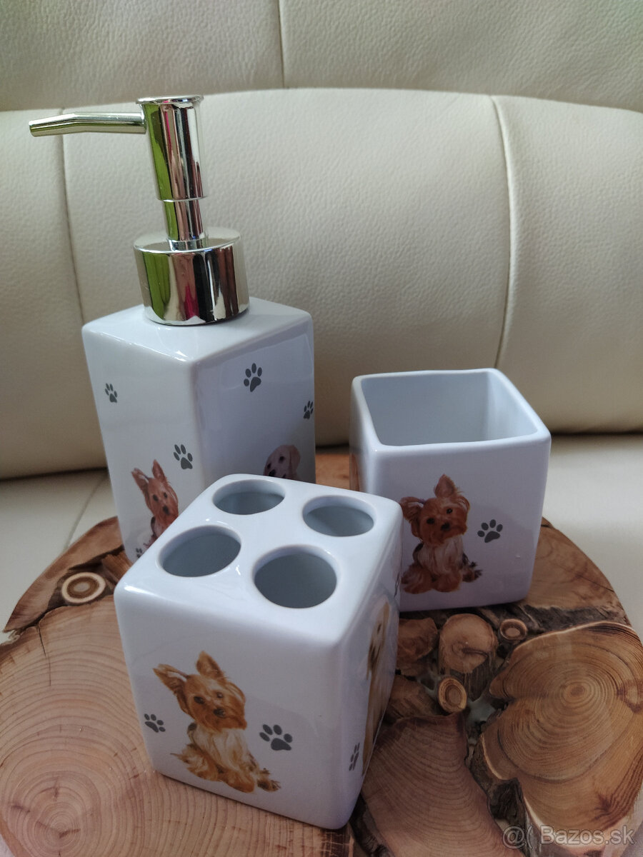 Set dávkovača na mydlo + pohariky (osobný odber)