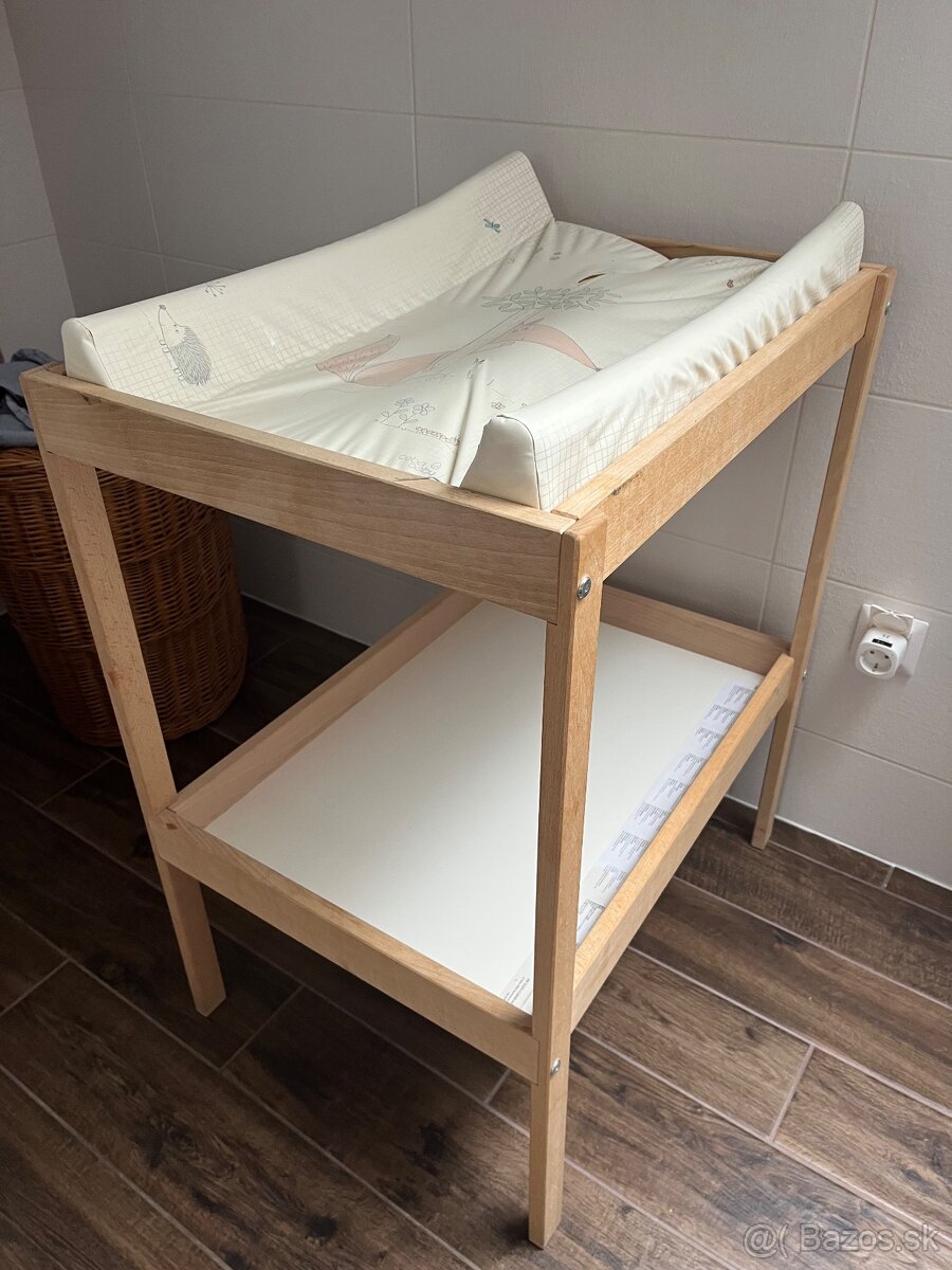 Prebalovaci pult SNIGLAR