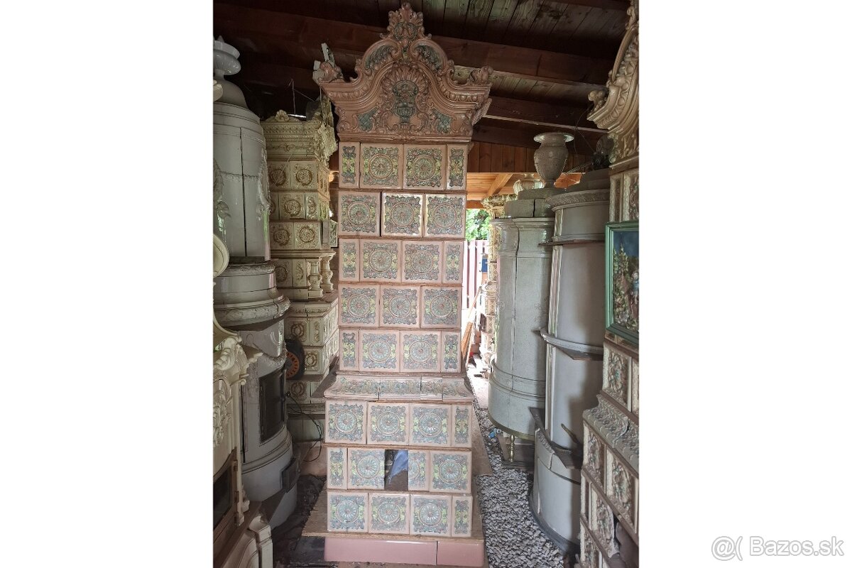 Kachlová pec historická