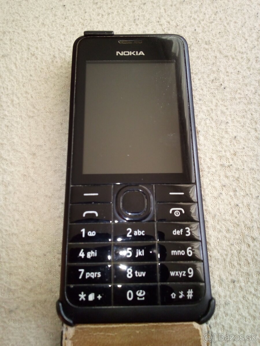 Predám mobil Nokia 301