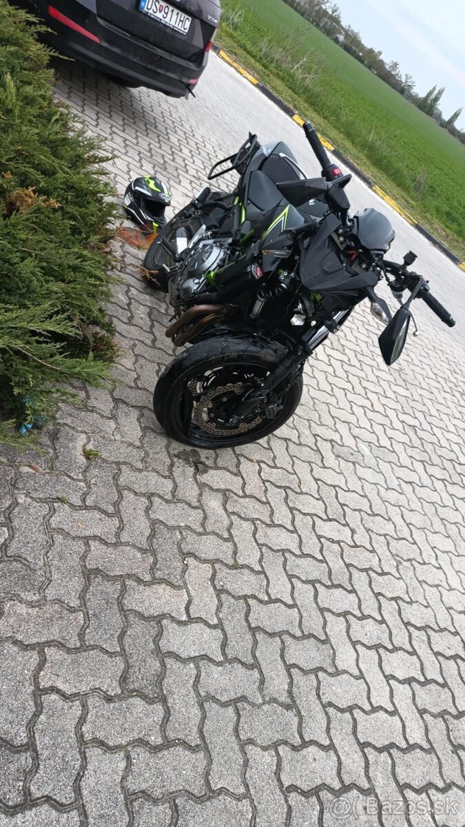Predám Kawasaki z650 na náhradné diely