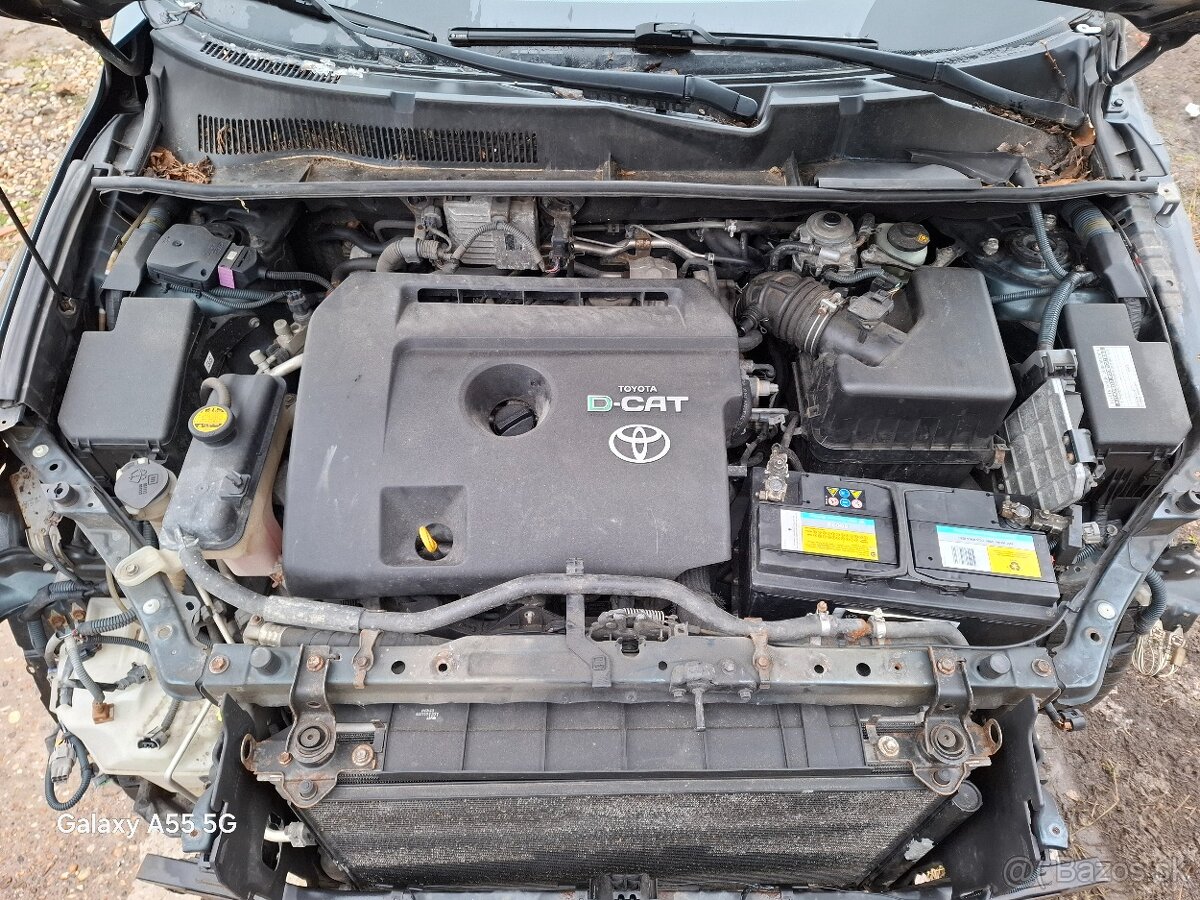 Toyota rav4 2,2dcat motor 130kw 177ps
