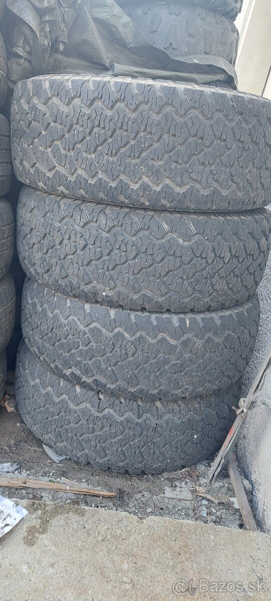 pneu offroad general grabber at 305/70 r16