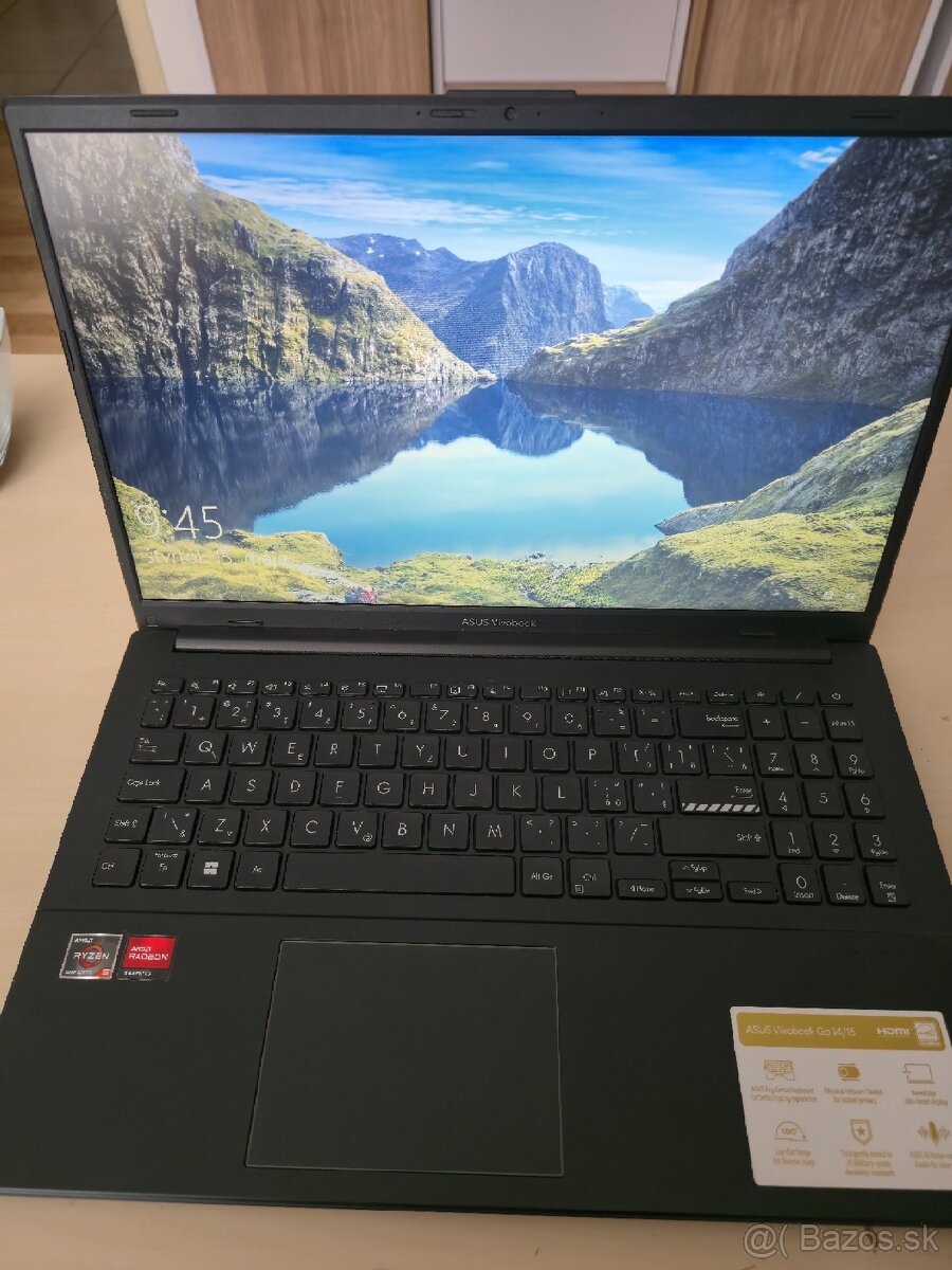 ASUS VIVOBOOK 15