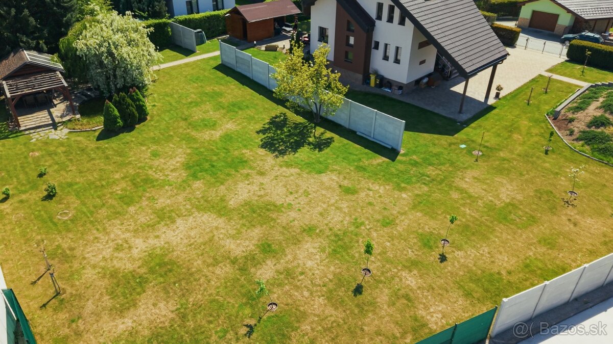 Stavebný Pozemok vo Višňovom