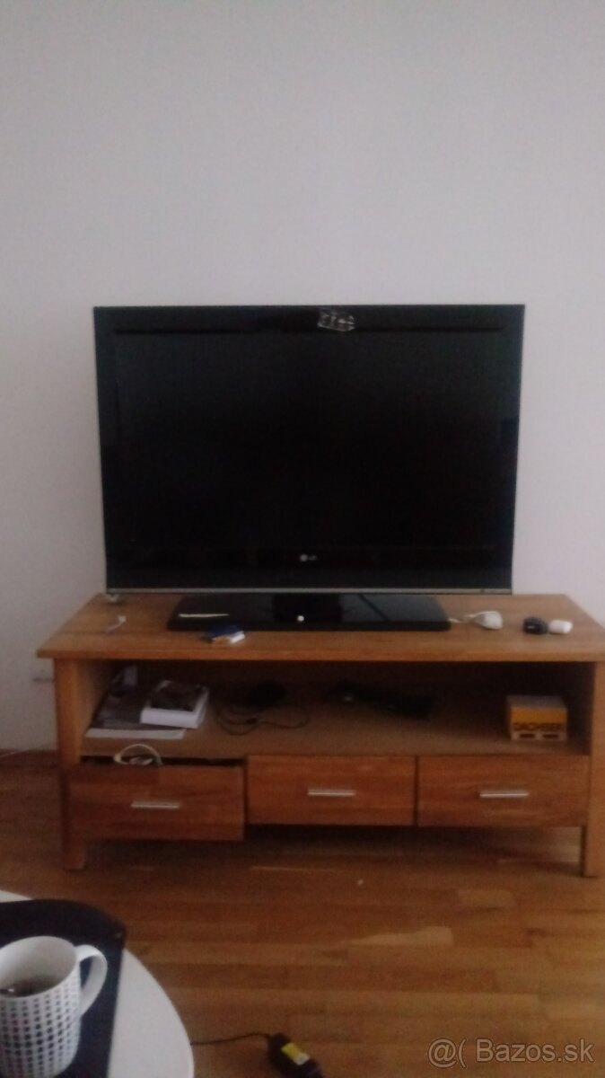 Predam TV LG ( nie smart)