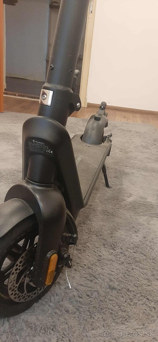 Elektrická kolobežka