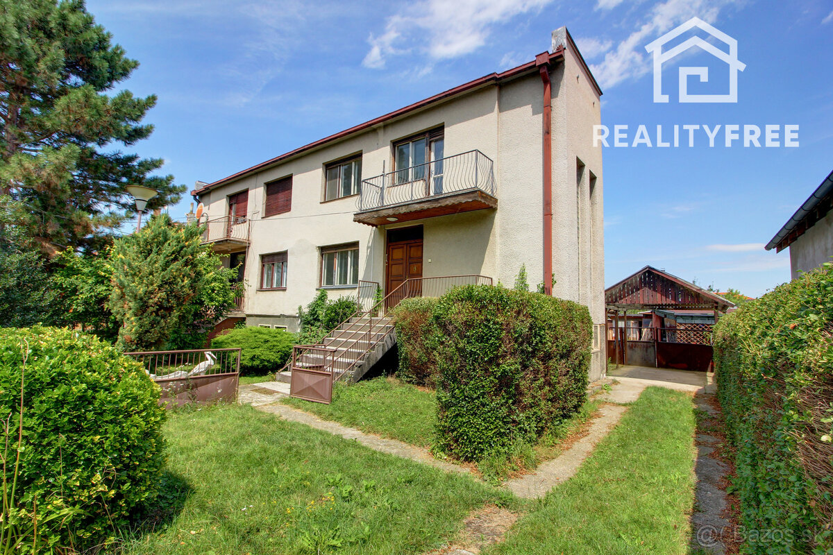 Na predaj: 4 izbový rodinný dom na pozemku 481 m², obec Dobr