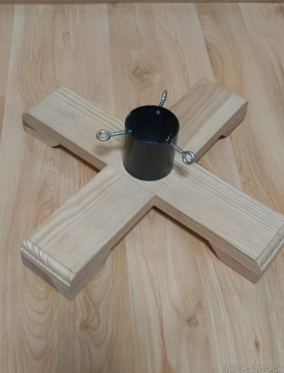 Stojan na vianočný stromček, dreveny