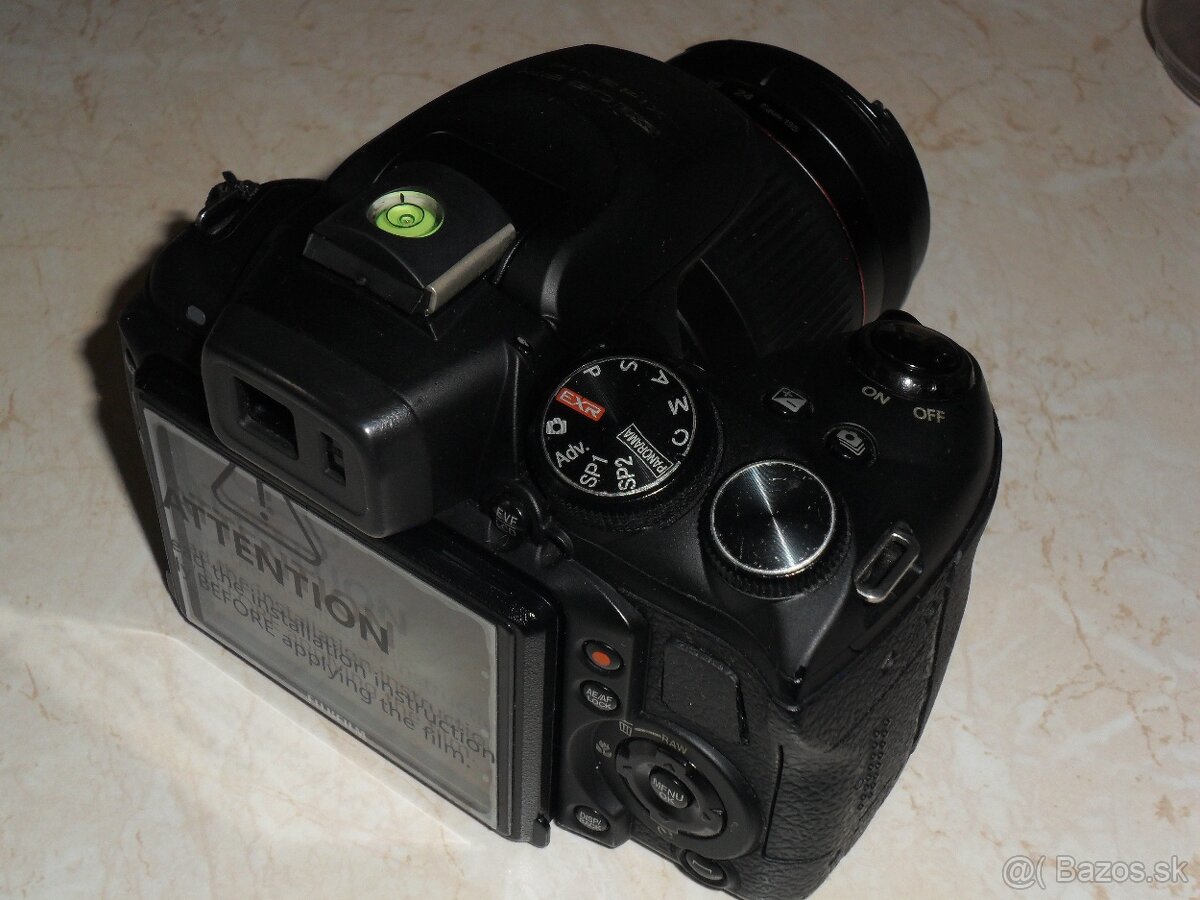 FujiFilm Finepix HS20 EXR- všestranný ultrazoom