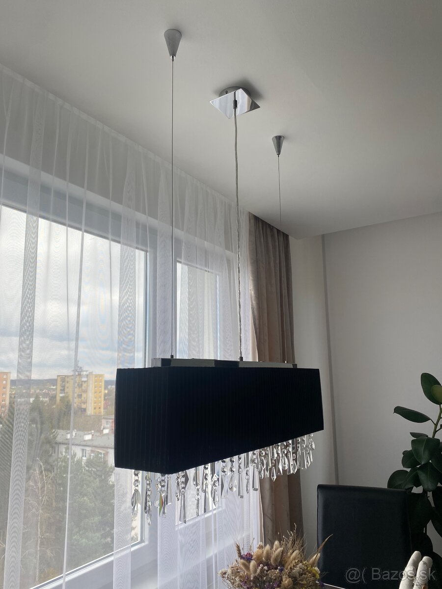 Stropná lampa