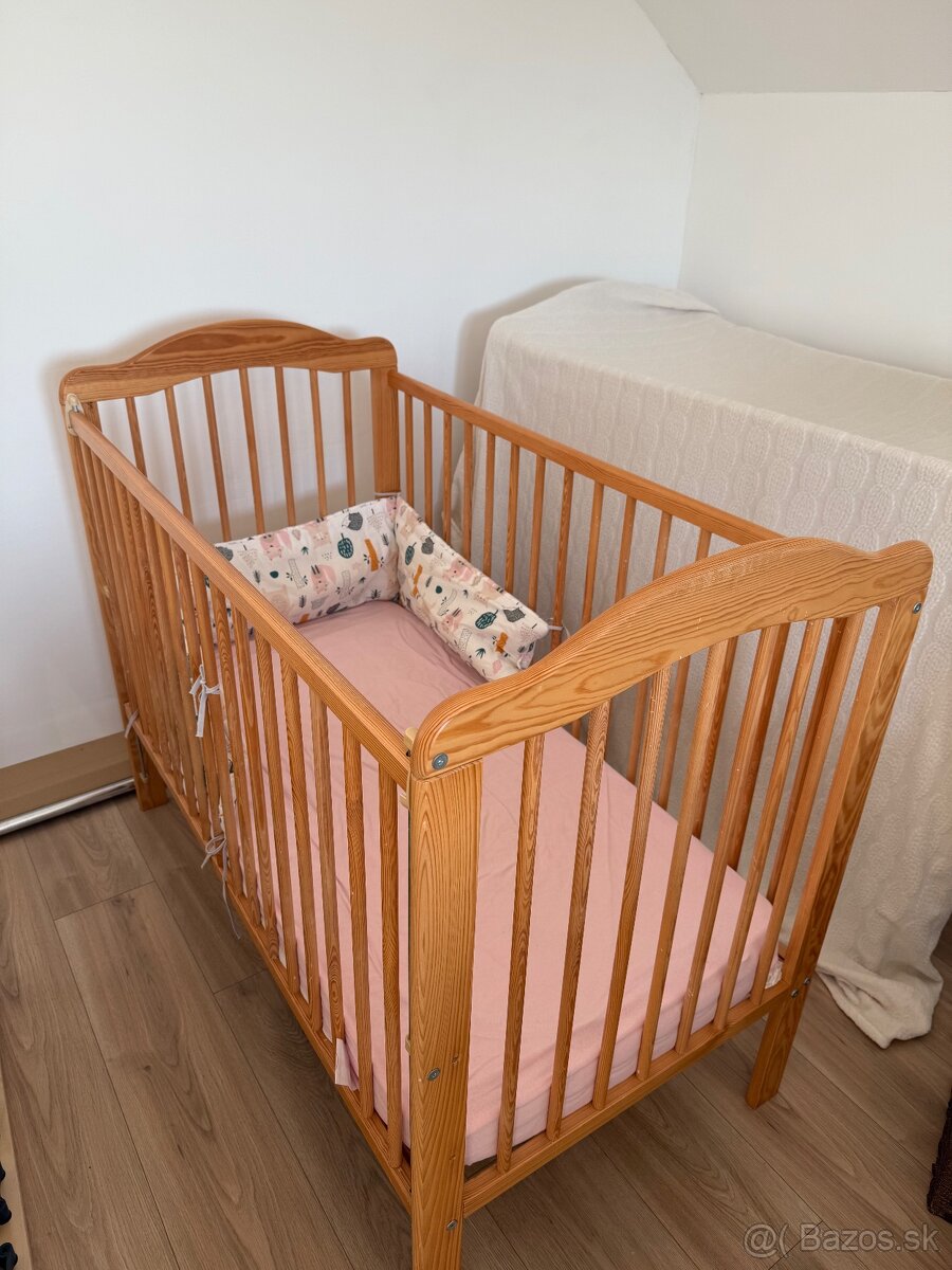 Drevená postielka