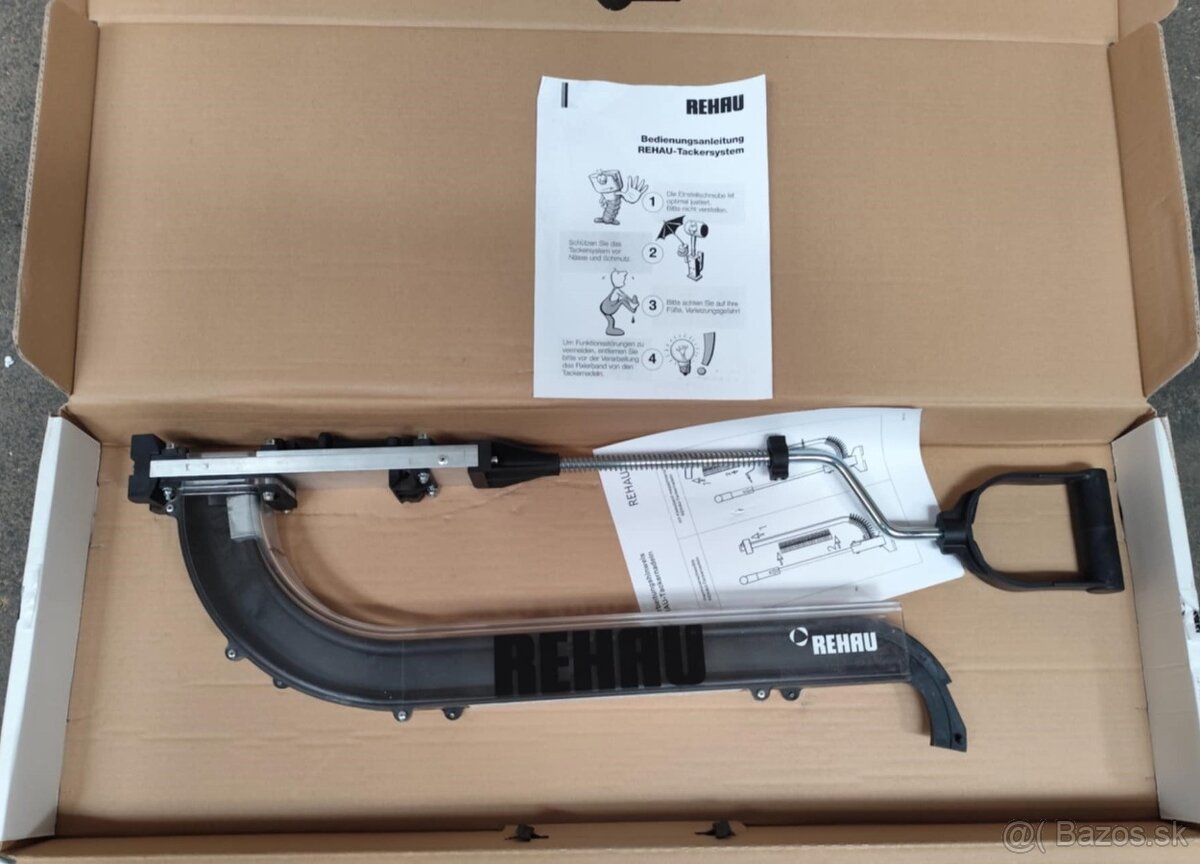 Rehau Tacker