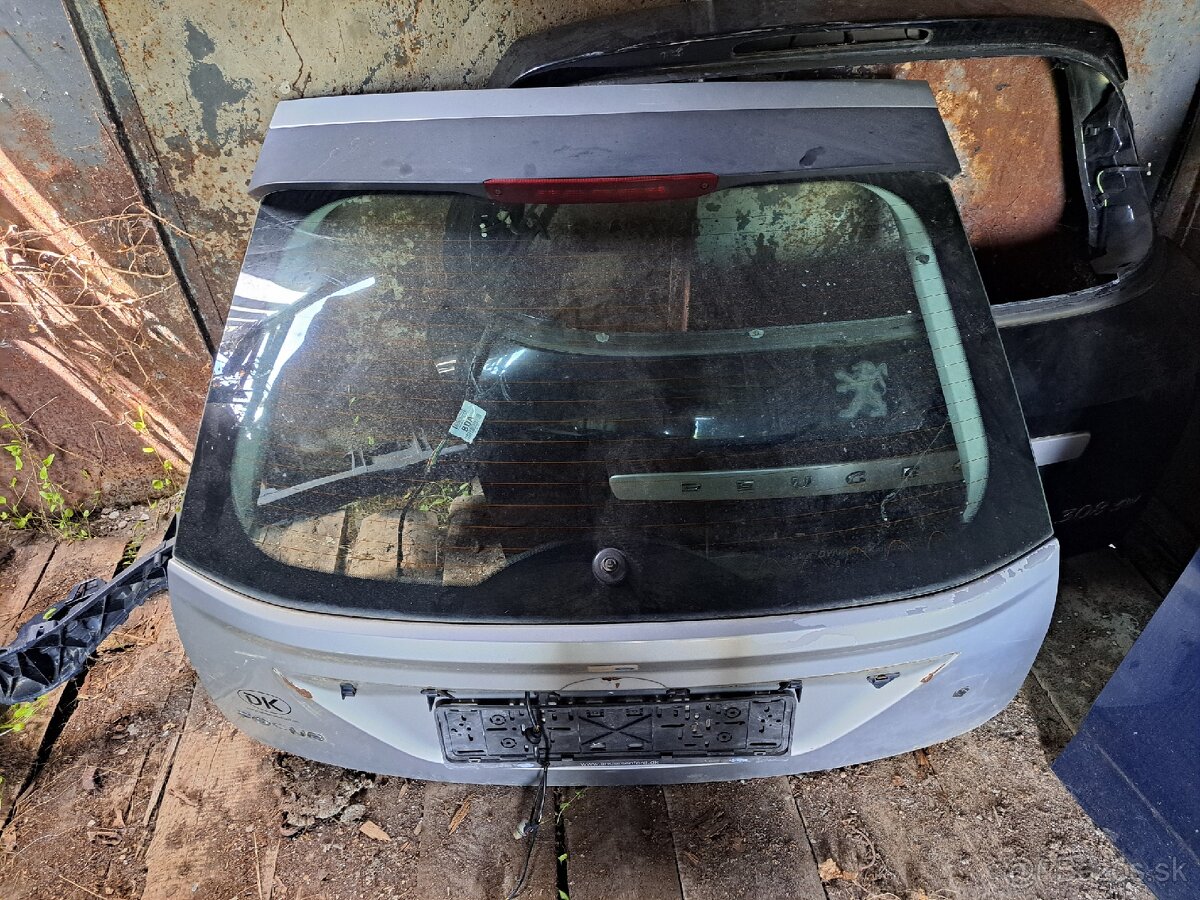 Ford focus mk2 dvere