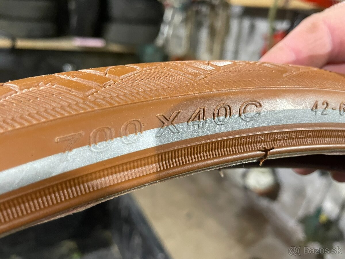 plášte CST Zeppelin Tyre 700 x 40