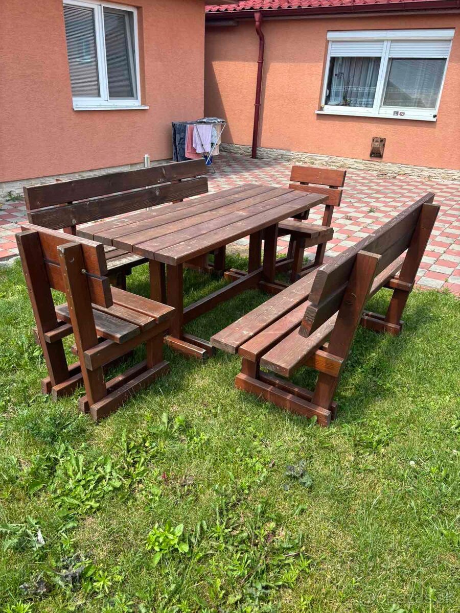 Záhradné sedenie