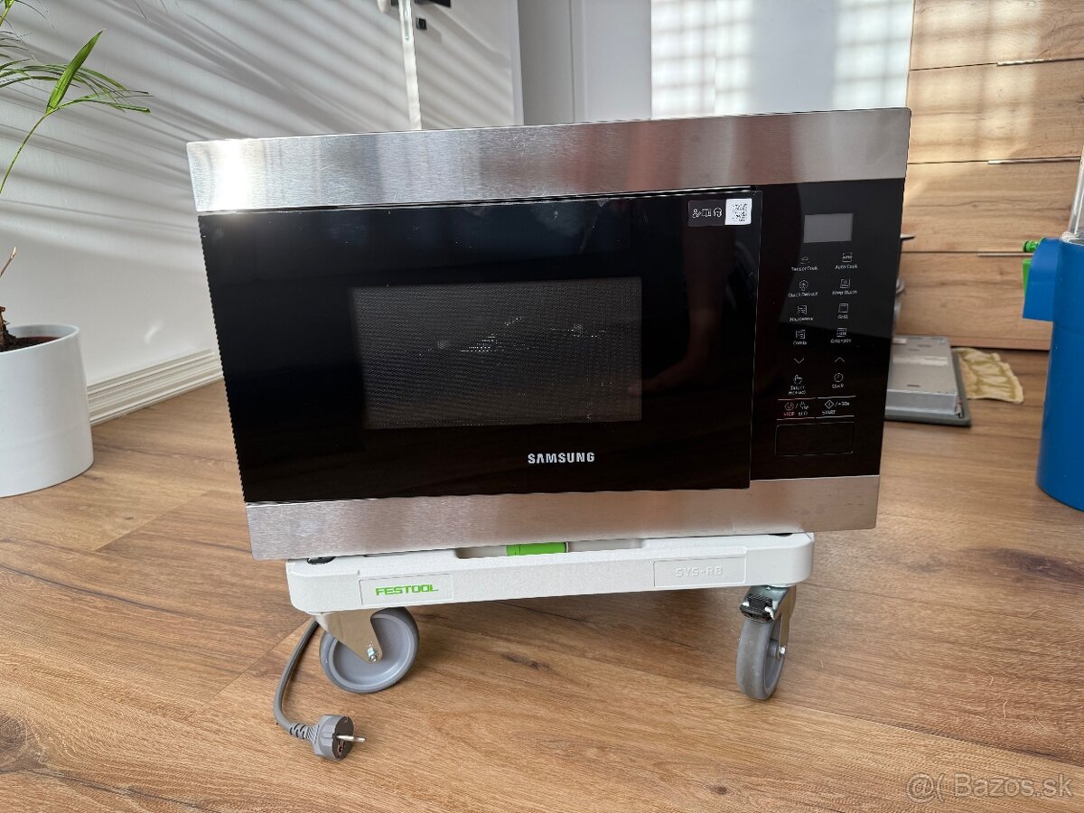 Mikrovlnka SAMSUNG VÝBORNÝ STAV