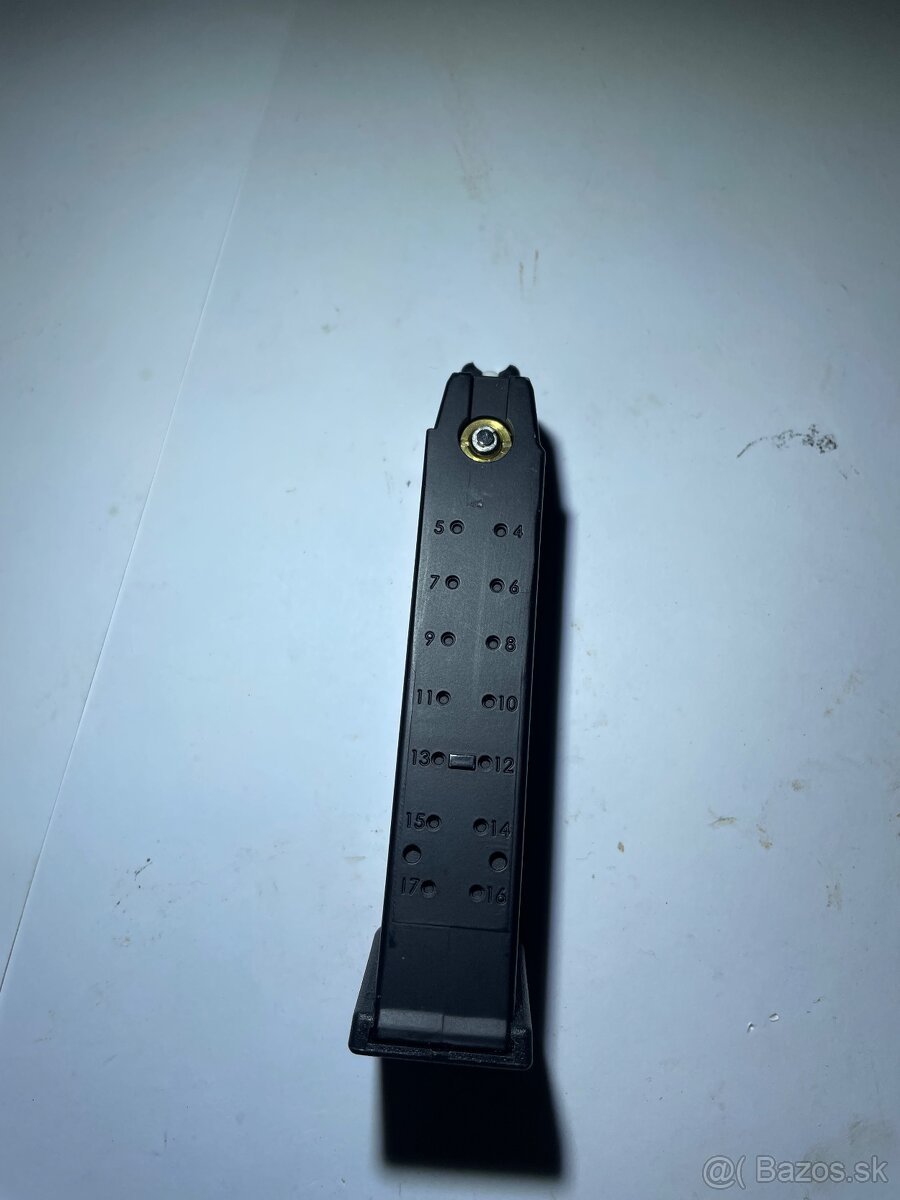 Glock 18C Zásobnik