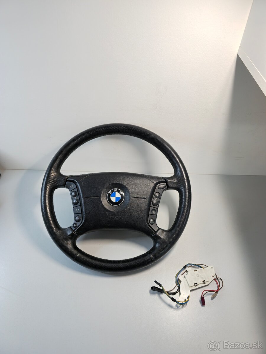 BMW vyhrievaný volant E53
