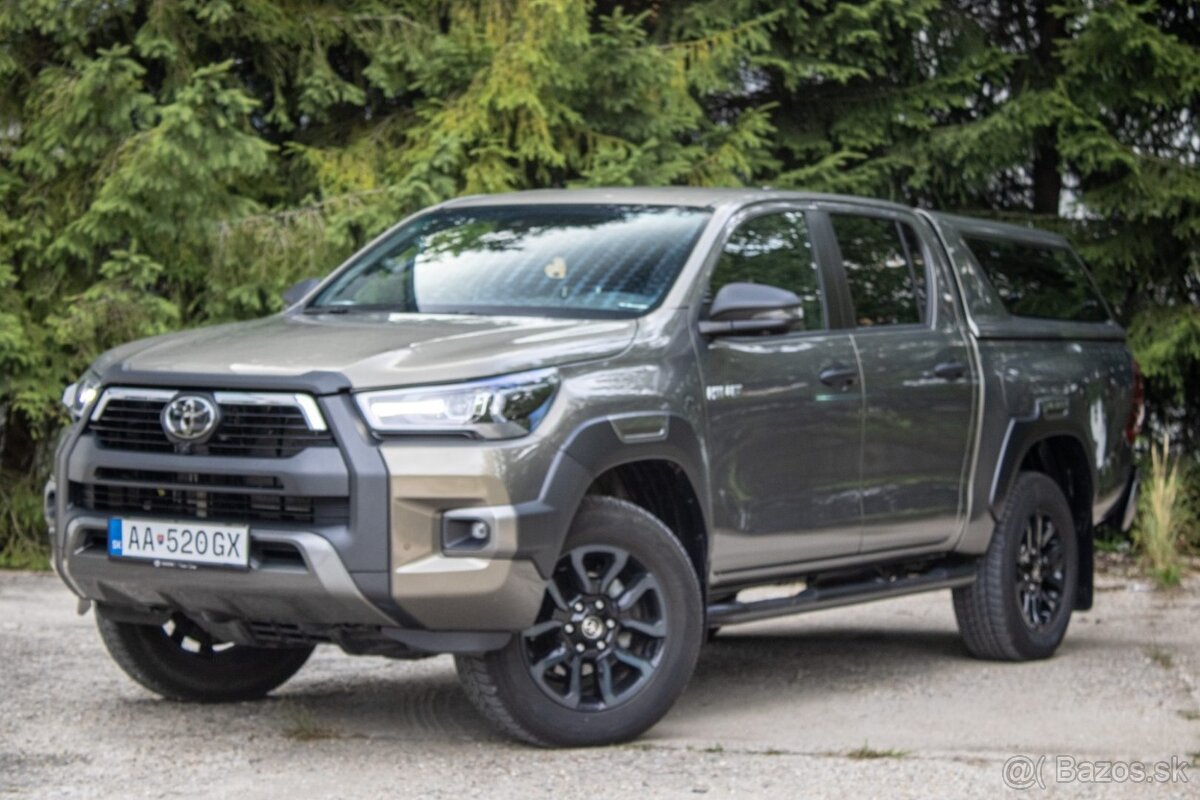 Toyota Hilux DC 2.8 I D-4D Invincible 4x4 A/T