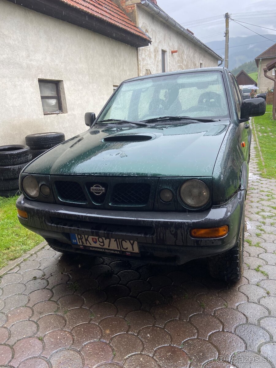 Nissan terrano 2 2.7