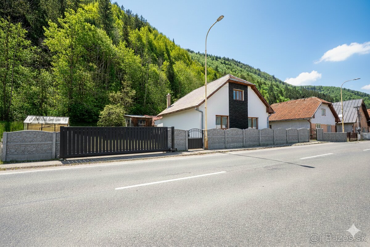 NA PREDAJ RODINNÝ DOM : RUŽOMBEROK - BIELY POTOK