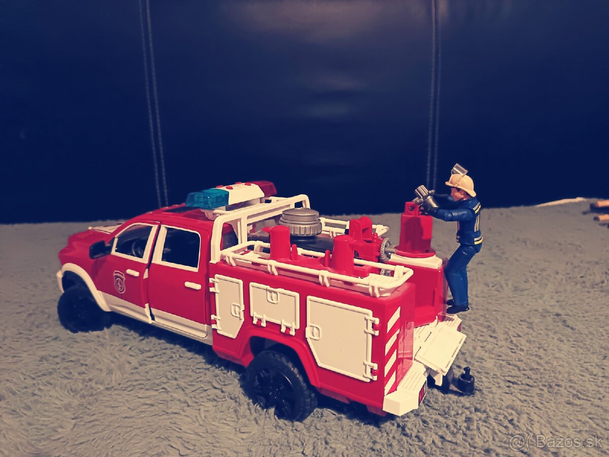 Predaj hračky Bruder: hasičské auto a hasič