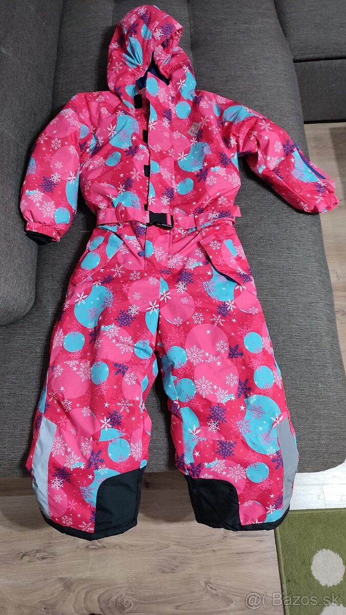 Dievčenská kombinéza