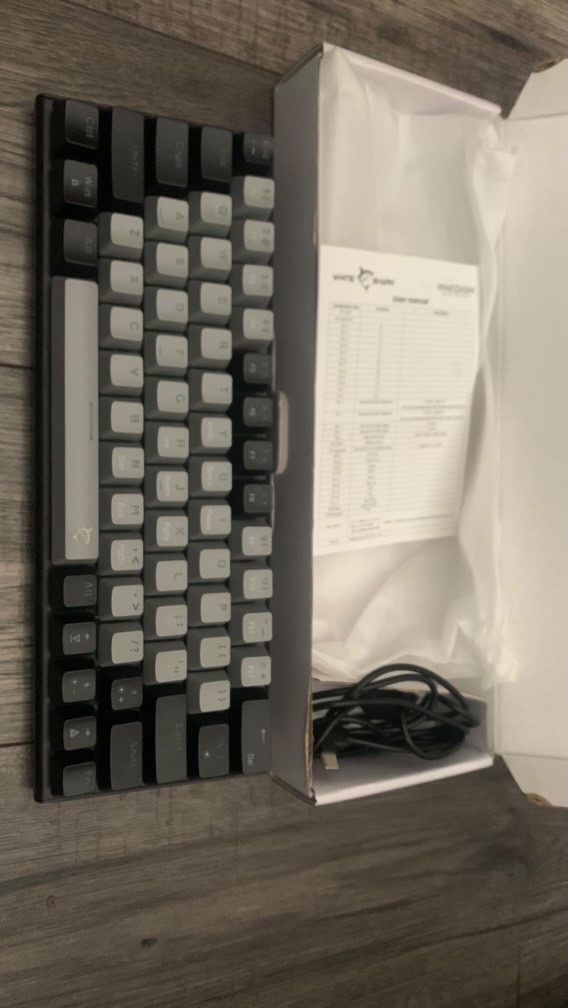 predam klavesnicu white shark wakizashi