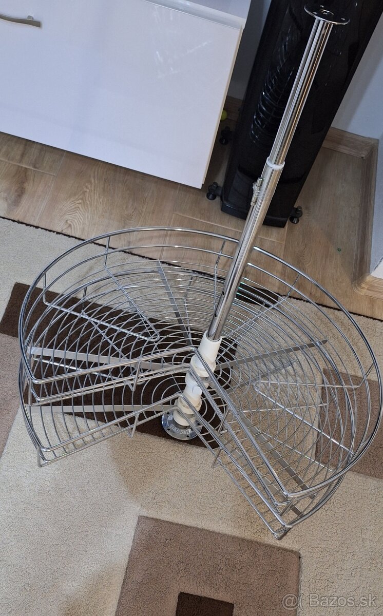 Otočný kôš (karusel)