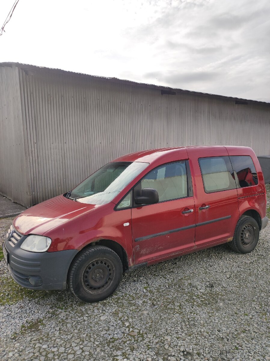 VW Caddy 1.9 TDi rozpredám lacno