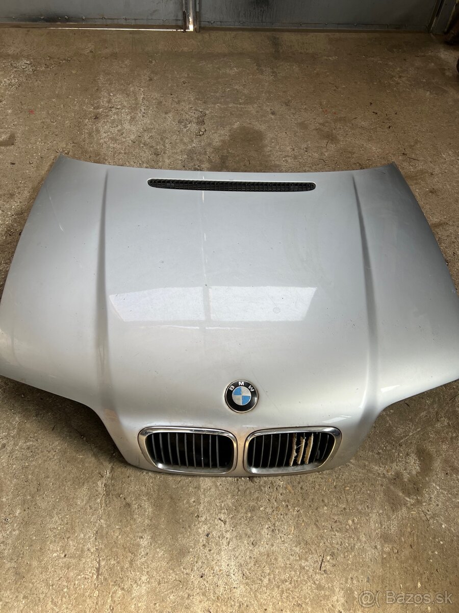 Bmw e46 kapotá predná a zadná