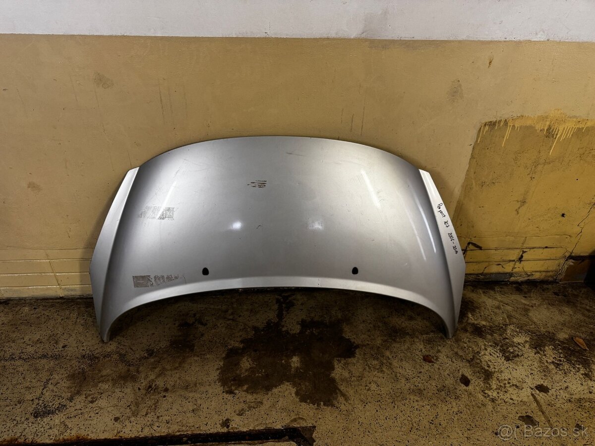 Peugeot 207 2007-2014 Kapota