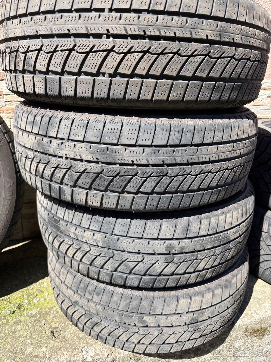 Pneu. 175/65 R14