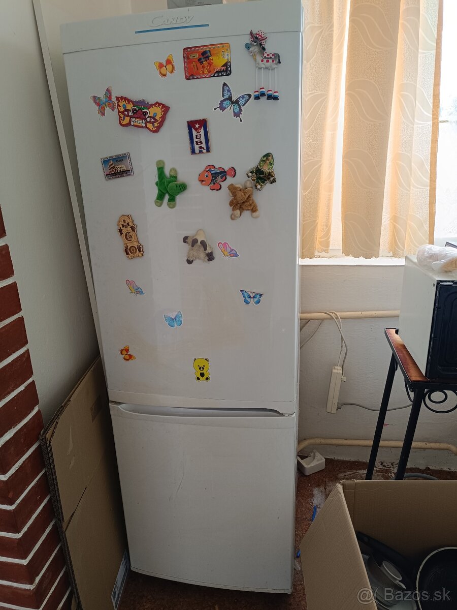 Chladnička s mrazničkou velká Candy