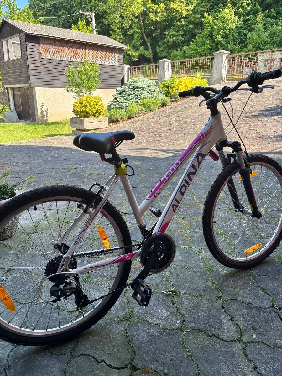 Dievčenský-dámsky bicykel