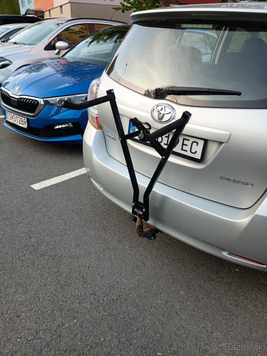 Nosič na bicykle na auto