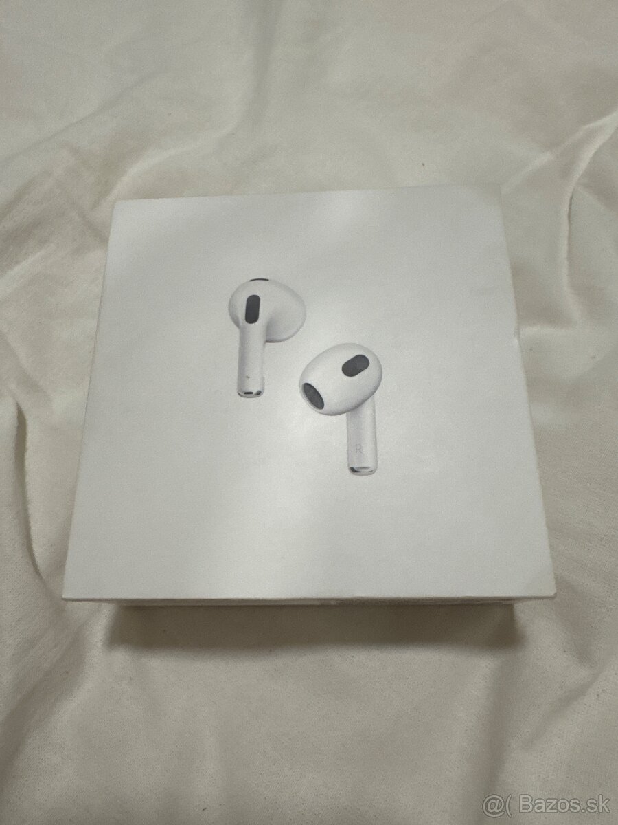 AirPods generácia 3 (MagSafe Chargnig Case)